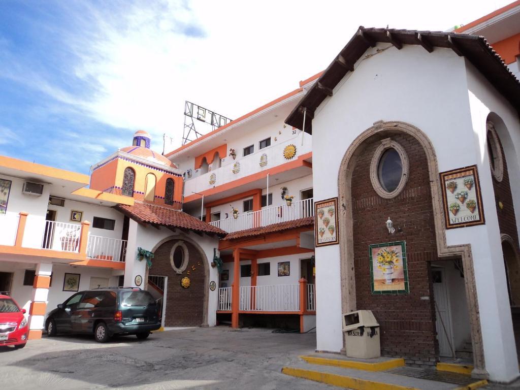 Hotel Mario'S Inn Ramos Arizpe Eksteriør billede