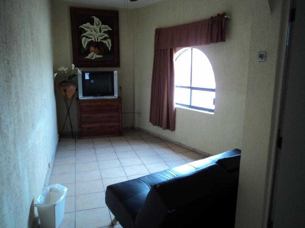 Hotel Mario'S Inn Ramos Arizpe Eksteriør billede